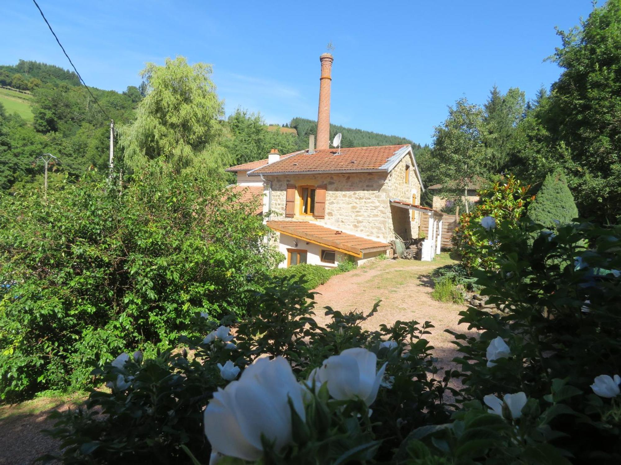 Joli Gite Rural Dans Un Havre De Paix Saint-Bonnet-le-Troncy Екстериор снимка
